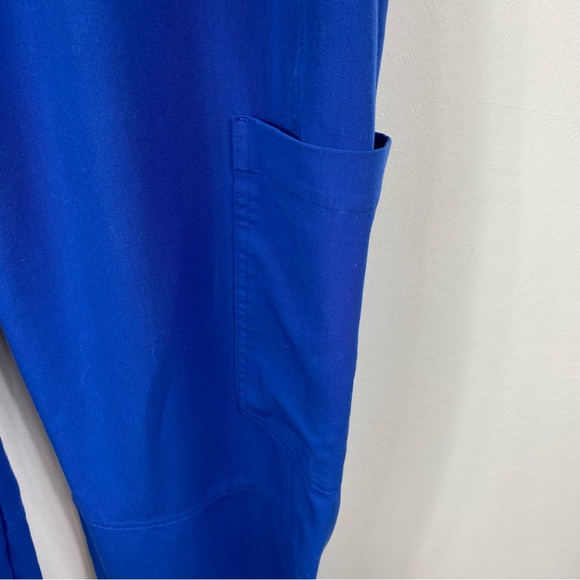 FIGS Axim Cargo MENS Scrub Pants Winning Blue Sz M 30” inseam - Picture 4 of 12